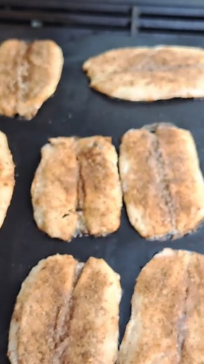 Hack to make fish on Gas Grill! This short video will teach you a...