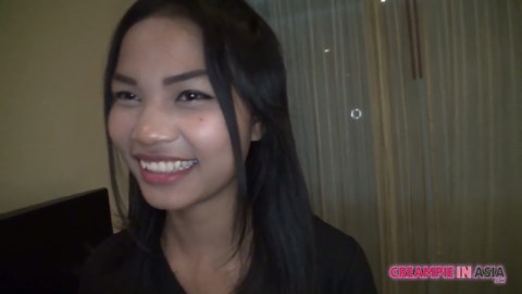 Pretty young Thai hooker picked up off the street & creampie