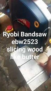 Ryobi ebw2523 bandsaw slicing wood