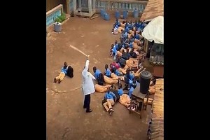 Cameroun : des élèves sauvagement battus dans une école, la toile s’indigne (vidéo)