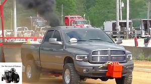 Clermont County Jr Fair board pull Owensville OH #tractorpulling #truckpulling #tractors #trucks #pulling #frotheloveofpulling | For The Love Of Pulling