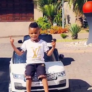 Zari, Prince Nillan and Princess Tiffah showing off their fleet | Exclusive. Bizz