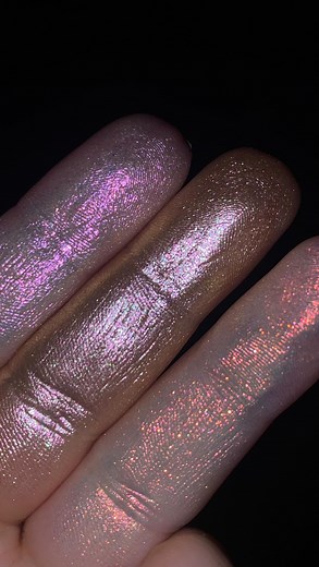 72 comments | Some quick finger swatches of the mesmerizing shades in @bellabeautebar oracle highlighter palette ✨朗奈 | Allison been mobn | Facebook