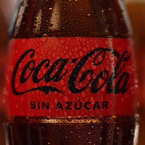 No te quedes sin elegir una Coca-Cola bien fría 流 ¿Estás listo para probar la mejor de todas? 襤✨ | Coca-Cola | Facebook