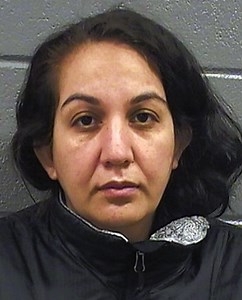 Illinois Woman Finds Nude Pics of Husband's Mistress on Computer, Shares Them on Facebook