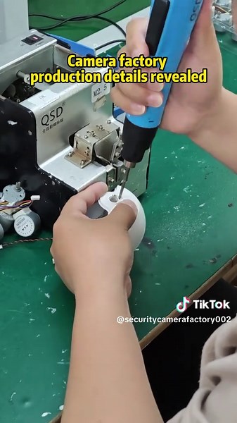 4G LTE camera,includes 32G SD&SIM card #securitycamera #cctvcamera #ipcamera #solarcamera #fpy #camera #cameramanufacturer #outdoorcamerasecurity #factorywork #camerafactory #wificamera #cctv #manufacturer #wirelessipcamera #cameraproduction #4gltecamera #security