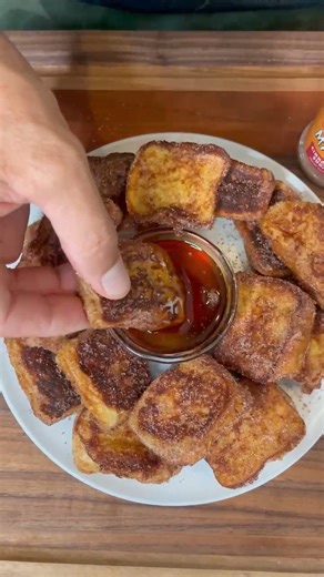 9.4K views · 43 reactions | Cinnamon French Toast Bites ✨ Here’s...