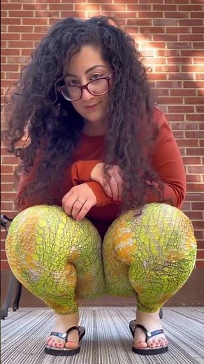 POV Tight Leggings Showing My Cameltoe