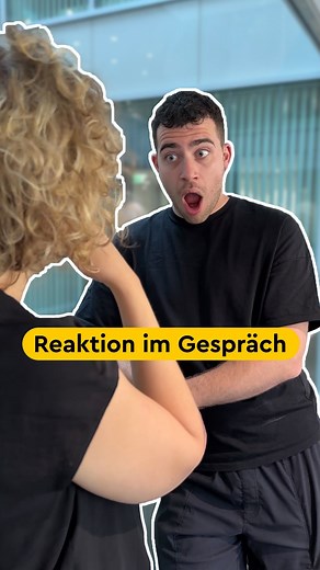 Hand drauf on Instagram: "Und wie reagiert ihr so in Gesprächen? 🙂 ⠀ Welche Reaktionen fallen euch noch ein? Schreibt es in die Kommentare! ⠀ Hinweis: Die Videobeschreibung findet ihr in den Kommentaren. ⠀ #HandDrauf #Gebärdensprache #DGS #Gehörlos #Deaf #DeafCommunity #Unterhaltung #Gesprächreaktion"