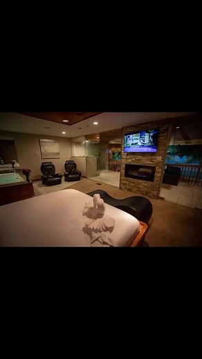 Book a Night at the Sybaris and just Enjoy Each Other 殺 #special #Romantic | Ken Jones | Facebook