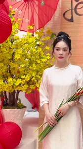 Áo dài DCL Store thướt tha cô gái Việt ❤️ #Dienvienduongcamlynh #Duongcamlynh #dclstore #reels #xuhuong #viral | Diễn viên Dương Cẩm Lynh