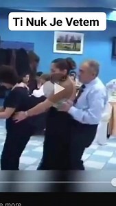 10K views · 82 reactions | Vallja e famshme e pinguinit 藍藍藍藍 Kurr se kam kërcyer  | Ti Nuk Je Vetem | Facebook