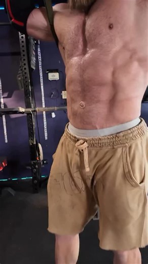 CHESTICLE TUESDAY⚡️💪🏼🥩🇺🇸Incline benching the 150’s. Nothing beats rocking out hard in the garage, crushing PR’s and feeling strong. At 42, I’ve had my share of injuries and set backs, but Muscle Anarchy has been a saving grace for me. Allowing me to train hard and see progress without getting banged up. | Thundrbro