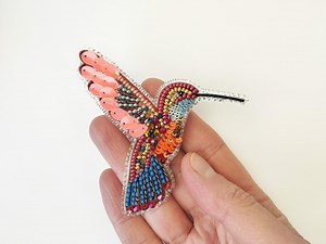 Coral Hummingbird Beaded Brooch Kit – DIY Beadwork Pattern – Handmade Bird Jewelry - Etsy