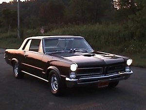 1965 PONTIAC GTO (BURNOUT)