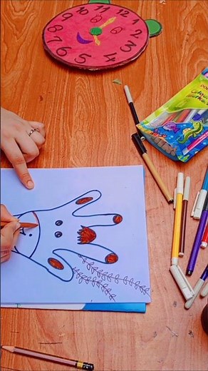 Draw a giraffe with the help of Hand
