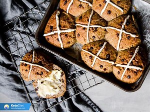 Low-Carb Hot Cross Buns | KetoDiet Blog