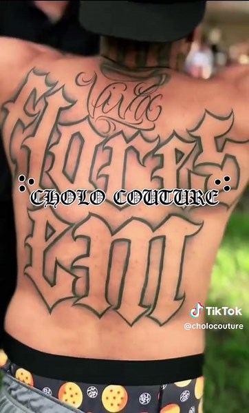 Estilo Cholo: Outfit Ideas para Cholas y Cholos