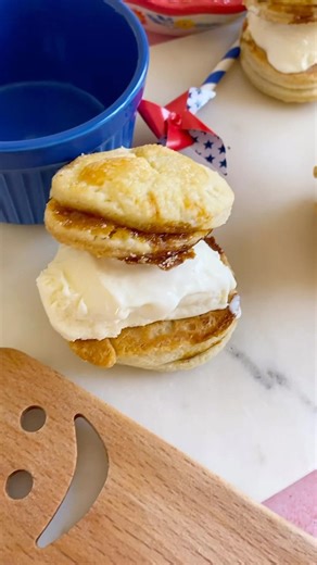 🇺🇸4th of JULY: Apple Pie Ice Cream Sandwiches, get the recipe, link in bio @traderjoeslist 🥧Recipe by @theres___hope @patthespatula is ready for 4th of July and is so excited to share these Apple Pie Ice Cream Sandwiches with you! Pat the Spatula recommends making extra since they’re that good and hopes you enjoy! #fourthofjuly #icecream #icecreamsandwiches #dessert #summerrecipe | Trader Joe's List
