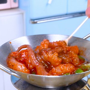 32K views · 620 reactions | Tasty Miniature Korean Spicy Stir Fry Octopus Recipe  | Teeny Cakes | Facebook