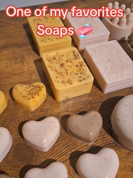 Soaps are getting out of hand! What soap do you prefer? 🧼 🤔 #OrganicSoap #organic #softskin #motivation #handmadesoap