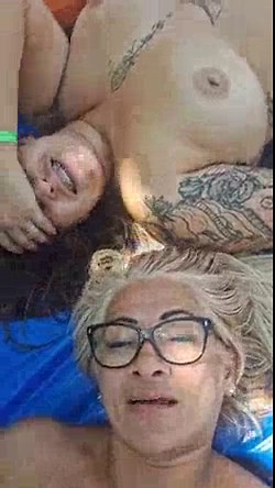 Le naturisme avec sensualité et espièglerie.