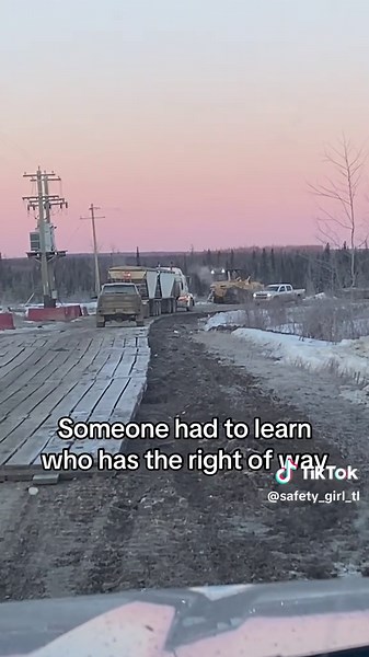 63,500 wins every time… #fyp #trucker #move #oilandgas #frac #hopperbottommafia #fracsand #loaded #oneway #oilpatchtrash #oilpatch #bluecollar #oilfield #safetygirlconfessions