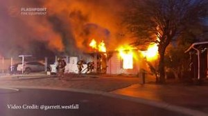 Great footage of a flashover extending flames to the exterior as Phoenix FD operates at this fully involved (unoccupied) mobile home fire. The flames extend out until the smoke is consumed on the A/B corner before receding slightly. One firefighter was injured during the fire. Video Credit: @garrett.westfall. Follow Us FACEBOOK @flashpointequipment INSTAGRAM @flashpointequipment TWITTER @FPequipment WEBSITE www.flashpointequipment.com #flashpointequipment #firedepartment #firedept #bomberos #fir