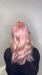 12K views · 12 reactions | @_beyondcolours hat einen weiteren tollen Kylie Look kreiert! @aileen.prkp steht der Look super, was sagt Ihr?勺 Blondierung: IGORA VARIO BLOND + mit IGORA Developer 3% - MV 1:2 Zwischenmattierung: Blond Me T ice-irisé + T Clear 2% MV 1:2 Cotton Candy Pink: IGORA VIBRANCE 10-19 mit 9,5-98 MV 1:2 | Schwarzkopf Professional Deutschland | Facebook