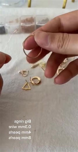 7.2K views · 90 reactions | ✨#handmade #diy #homemadejewelry #handmadeearrings #diyearrings #pearlearrings #pearling #foryourpage #fyp #2069 | Buildboxentertainment | Facebook