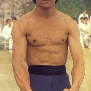 53 reactions · 5 comments | Lee was 5’7 and 130 pounds of pure muscle, making him both quick and powerful while doing his martial arts on camera. Not only did this add to his overall physique and sex symbol status, the regimen Lee had to go through to maintain his body and his strength was something of legend and still used as a guide and repeated today by those who want to become physically fit specimens themselves. | Shannon Lee | Facebook