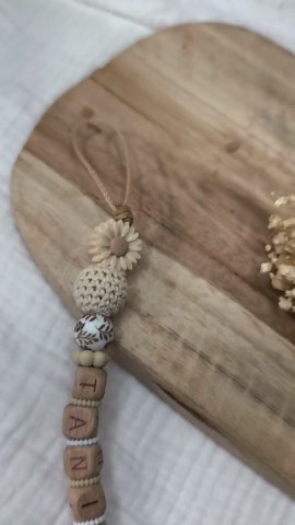 Personalized Pacifier Clip for Girls - Baby Shower Gift - Pacifier Clip With Name - Daisy - Wooden Letters - Etsy