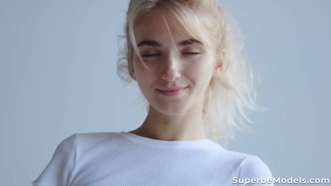 SUPERBE MODELS - SUPERBE Nubile Blonde Bella Luz Strips Naked And Shows Pussy (Blue Eyes)