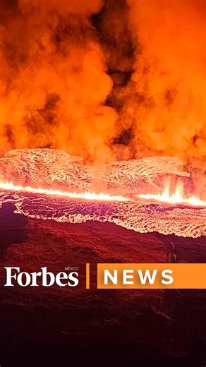 1K views · 24 reactions |   #ForbesNews | Nueva erupción volcánica obliga a evacuar población en Grindavík, Islandia | Forbes México | Facebook