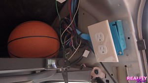 Part of the van life, stepbro (Scarlet Skies)