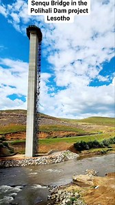 The construction of Senqu Bridge Lesotho. 📸Philip Rawlins | Media & Events