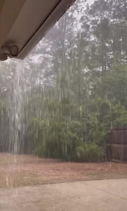 🧊Hail and rain in Slidell! 📸Video courtesy of Heather Bertucci | Slidell Police Department