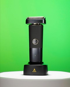 Wet or dry, we gotchu. 🤞 The #reSURGE Shaver was engineered to deliver close shaves and powerful precision, thanks to its: ⚡️ Ergonomic Body Shape ⚡️ Non-Slip Grip ⚡️Pivoting head that allows seamless contouring and constant skin contact. ➕ PLUS — You can grab the accessory #ChargingStand to keep your station clean and organized. Add this to your lineup at https://bit.ly/reSURGE-Shaver-Andis. #ANDIS #BarberTools | Andis Company