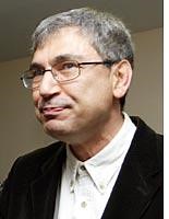How Orhan Pamuk escaped Turkish prison.
