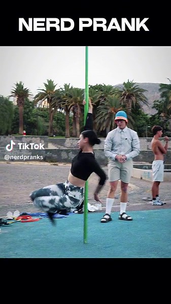 Nerd Prank Pole Dance by Anatoly | Calisthenics Public Performance