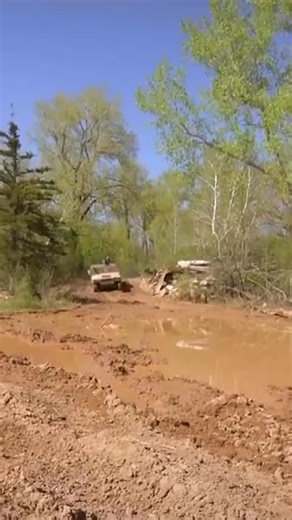 Niek Loon - Would you do this with your humvee through the...