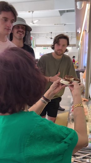 Hot stuff (and a hat)! 🌶️ 🎩 with Gran Helen #VisitSingapore #GranPrixSG