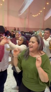 -Decir que tienes 45 años amando a la misma mujer y tener una familia con ella y seguirla amando a eso se le llama “Verdadero amor “ algo que las parejas de hoy no tienen ya . -Decir que tienes 45 años amando al mismo hombre y tener una familia con el y seguirlo amando a eso se le llama “Verdadero amor “ algo que las parejas de hoy nunca van a vivir . Ejemplo de amor 😻 Elba y Jesús que ejemplo de vida. 🫶🏿🫶🏿🫶🏿🫶🏿 | Banda Destructora