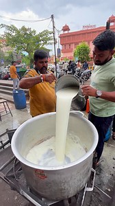 190K views · 1.2K reactions | Crazy Rush for Naklang Tea in Gujarat | 1000 Litre Milk Tea (Chai) Daily Making | Indian Factory Club | Facebook