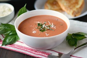 Instant Pot Creamy Tomato Basil Soup