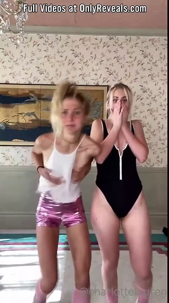 Onlyfans Lesbian Workout