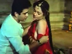 Mandakini Bra Opening scene with Boobs visible