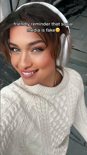 proof that social media is fake🥲 #socialmedia #shorts