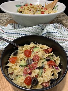 No Mayo Pasta Salad Enjoy fresh veggies and a tasty vinaigrette in this no-mayo salad. #pasta #veggies #tasty #fresh | Scott & Karen