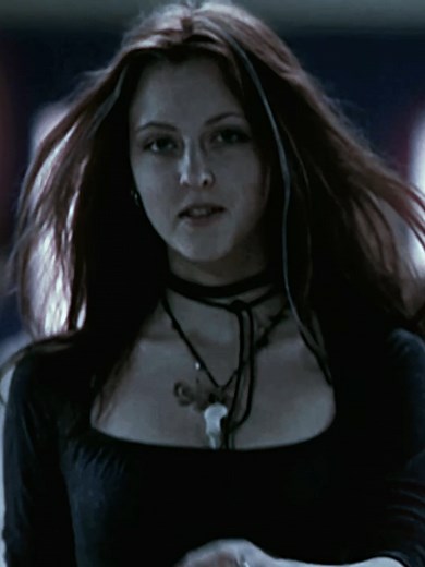 Katharine Isabelle: The Iconic Scream Queen of the 2000s